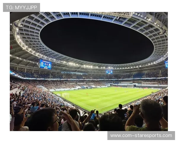 足球明星变身老大爷挑战篮球场 一场意想不到的精彩对决